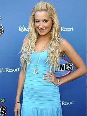 ashley_tisdale2q_300.jpg