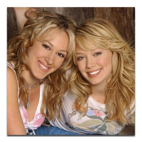 hilary-duff-and-haylie-duff.jpeg